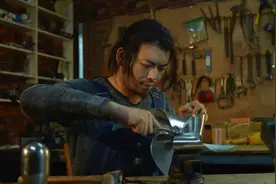 农村小伙手工耿，黄渤亲自拜访被整崩溃，凭什么2次被央视表扬？图片