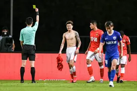 杨立瑜用进球和肌肉回应质疑，沪媒却批他挑衅球迷破坏中超形象图片