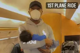 梅威瑟抱孙子了！出生就送镶满钻石的劳力士，价值高到离谱图片