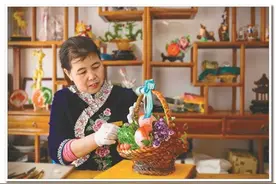 “李氏糖人”传男不传女，她门缝学艺，发明“不化糖人”传承古老技艺图片