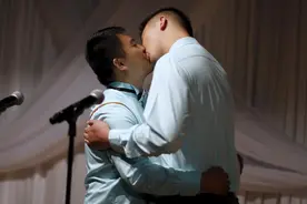 同性婚姻：无力的守护与尴尬的诉求图片