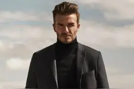 真正会穿的男人，衣橱里都有一件针织打底衫图片