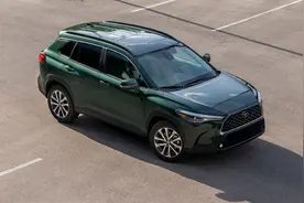 2022款丰田卡罗拉Cross：“锋兰达”的名号让丰田C-HR情何以堪图片