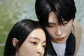 28岁央视前美女主持晒恋情！长图合集秀恩爱，和男友登恋综好般配图片