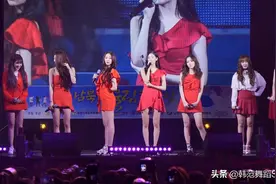韩国女团lovelyz现场甜美演唱舞蹈表演4k观看图片