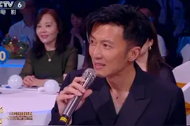 中秋晚会明星表情大赏：谢霆锋听王菲名字面无表情，邓紫棋求掌声图片