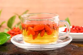 常喝枸杞泡水，这5个问题一定要搞清楚图片