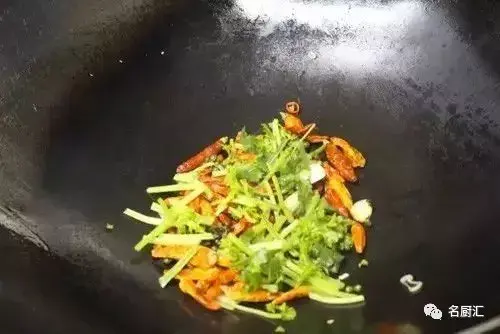 怎样炸干鱼鳔 2026年怎样炸干鱼鳔好吃 怎样炸干鱼鳔 2026年怎样炸干鱼鳔好吃