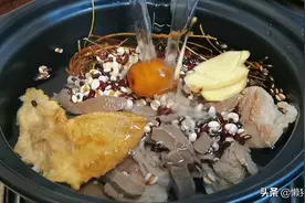 广东靓汤鸡骨草煲猪横脷，清热护肝，熬夜喝酒爱发脾气的多喝几碗图片