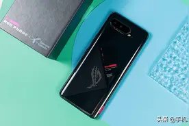 腾讯ROG游戏手机5评测 除了信仰还有满血配置与灵活操控图片