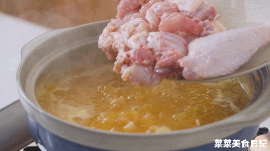 花胶干贝猪骨汤 2026年花胶干贝排骨汤