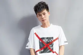 网红许华升的坚持是对的吗？因为不愿直播带货，团队成员各奔东西图片