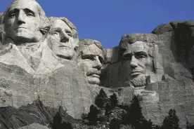 姑娘小心，你随手发的自拍，可能会给自己带来无法想象的伤害图片