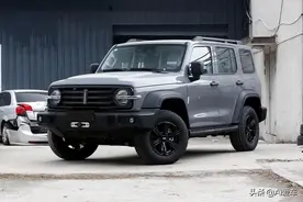 城市热销舒适大越野，四驱增压自动挡，低价大空间，实拍坦克300图片