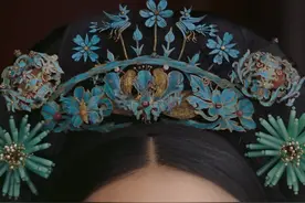 如懿传｜如懿断发后的发饰：点翠蝙蝠蝴蝶纹簪、玛瑙花卉头簪图片