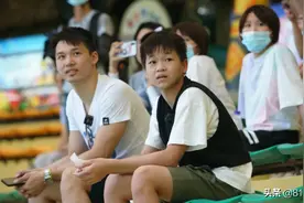 国民妹妹!全红婵包场玩遍长隆所有项目,穿国家队比赛服玩水上乐园图片