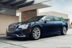 新车 | 无暇赴死！克莱斯勒300C暂不停产，竞争德系A6L、E级、5系图片