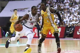 两战辽宁贡献71分15篮板13助攻8抢断，孙铭徽已成辽宁队的克星？图片