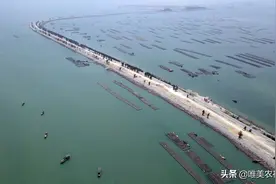 航拍图片：中国最美海上公路，广西钦州港三墩岛公路图片