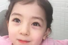 中国夫妻生下混血儿，3次亲子鉴定均为亲生，姥姥一语道出真相图片