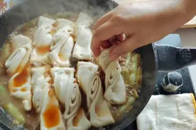 原来一锅出这么简单，有菜有肉又有饭，怪不得东北人都喜欢吃图片