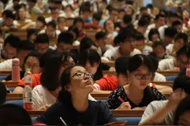 中国到底有多少本科生？看完数据，你还敢说本科生“不值钱”吗？图片