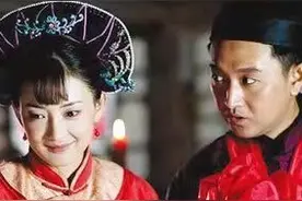 三看《闯关东》：顿悟落魄格格那文，是如何将一手烂牌打出王炸的图片