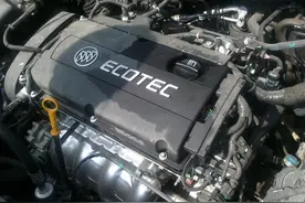 汽车电瓶突然没电了怎么办？别急，这样解决图片