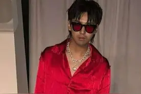 像极了吴亦凡入狱的样子！油腻男人不可怕，油腻又自信才最可怕图片