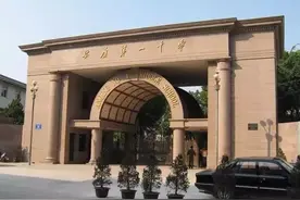 安徽安庆市的这些高中，全是高考强校，有你的母校吗？图片