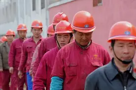 去非洲打工一年能挣几十万，为什么大家回来后不愿再去了图片