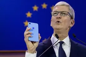 苹果用户想要​下载更多的软件？库克：可以去选择安卓手机图片