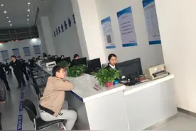 新车在4S店办理，是4S店直接办理，还是仅仅是代办？图片