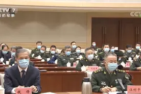 十九届中央纪委委员汪利平，已任武警政工部主任图片