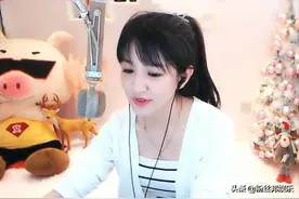 文儿熬夜陪大哥聊天，神豪杰哥吃醋催下线，小眼睛默默退出直播间图片