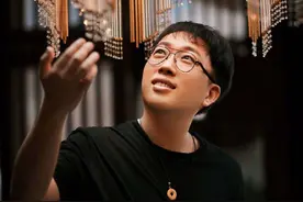 因吃生菜包肉，国内美食博主被韩国人“围攻”，网友喊话于正怼人图片