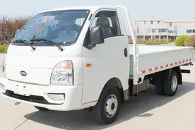 颜值在线+操控便利+3.6米货厢，这台微型小货车5万以内就能搞定视频封面