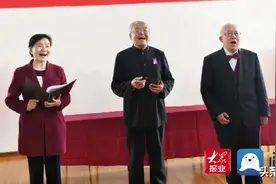 枣庄市社科联公益讲座：深情合唱《最美的歌儿唱给妈妈》图片