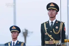 “全中国最帅的男生”刷屏！“共和国第一旗手”是怎样炼成的？图片