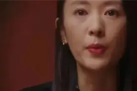 上海青浦：快递小哥给“小三”送GUCCI包、Tiffany项链、iPhone被妻子抓包！法院判了图片