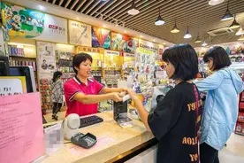 孩子即将升入一年级，有四样东西需提前准备，老师一般不会通知图片