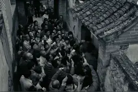 《最爱》:仅仅想要一瓶洗发水，她卖血换钱，染上了艾滋病图片