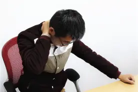 坚持粗盐热敷的人能，可收获什么用处？图片