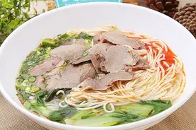 2019小吃加盟排行榜，营养丰富的羊肉泡馍，陕北人的最爱图片