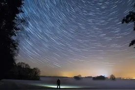 「好诗共读」泰戈尔：触摸自己（附短评）图片