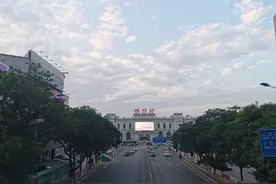 中央大街：锦州最繁华的商业街，据说这里还有锦州“地铁一号线”图片