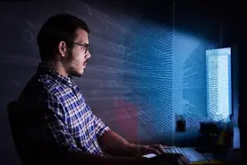 超过35岁就要离开，盘点五大“青春饭”行业图片