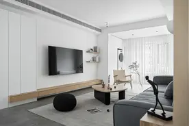 为追求极简，她坚持不安装门窗套，全屋骨子里都透着干净图片