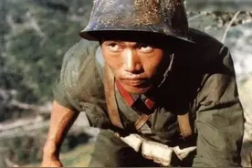 “等我吃完饭，把他们全灭了！”干饭英雄王高银，一人消灭15人图片