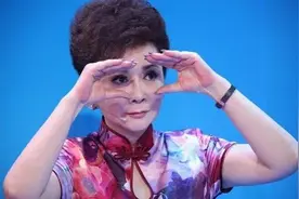 59岁蔡明：冲破次元壁C位出道，不设限的人生才精彩图片